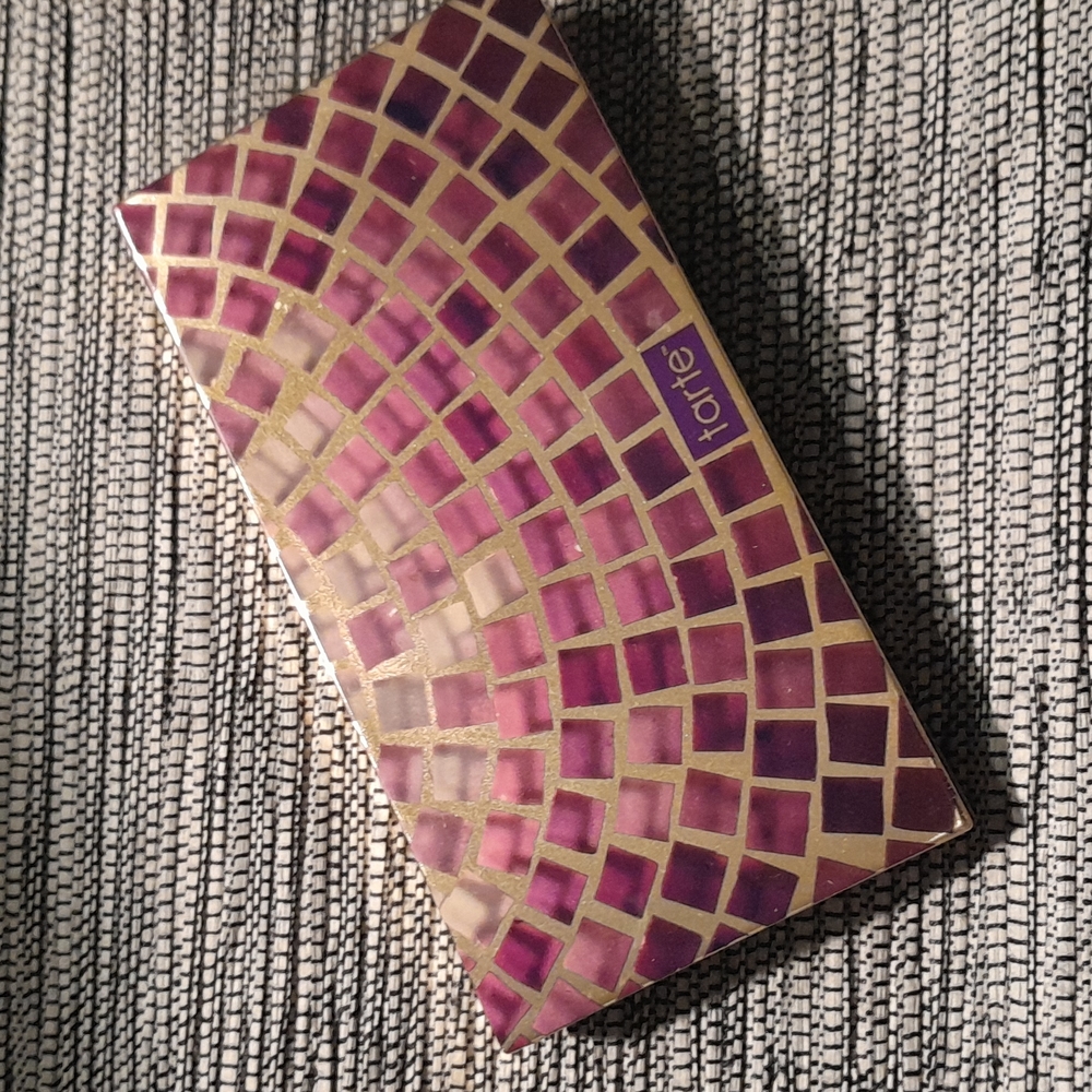 TARTE BE YOUR OWN TARTIEST AMAZONIAN CLAY EYE AND CHEEK PALETTE